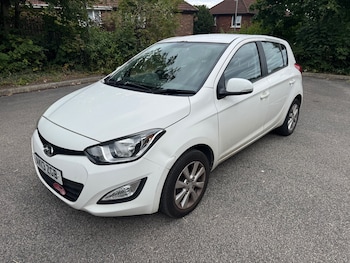 2013 (13) - 1.2 Active 5dr