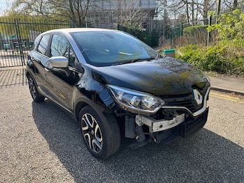 Used Renault Captur 2018 for sale - 78162971: Photo