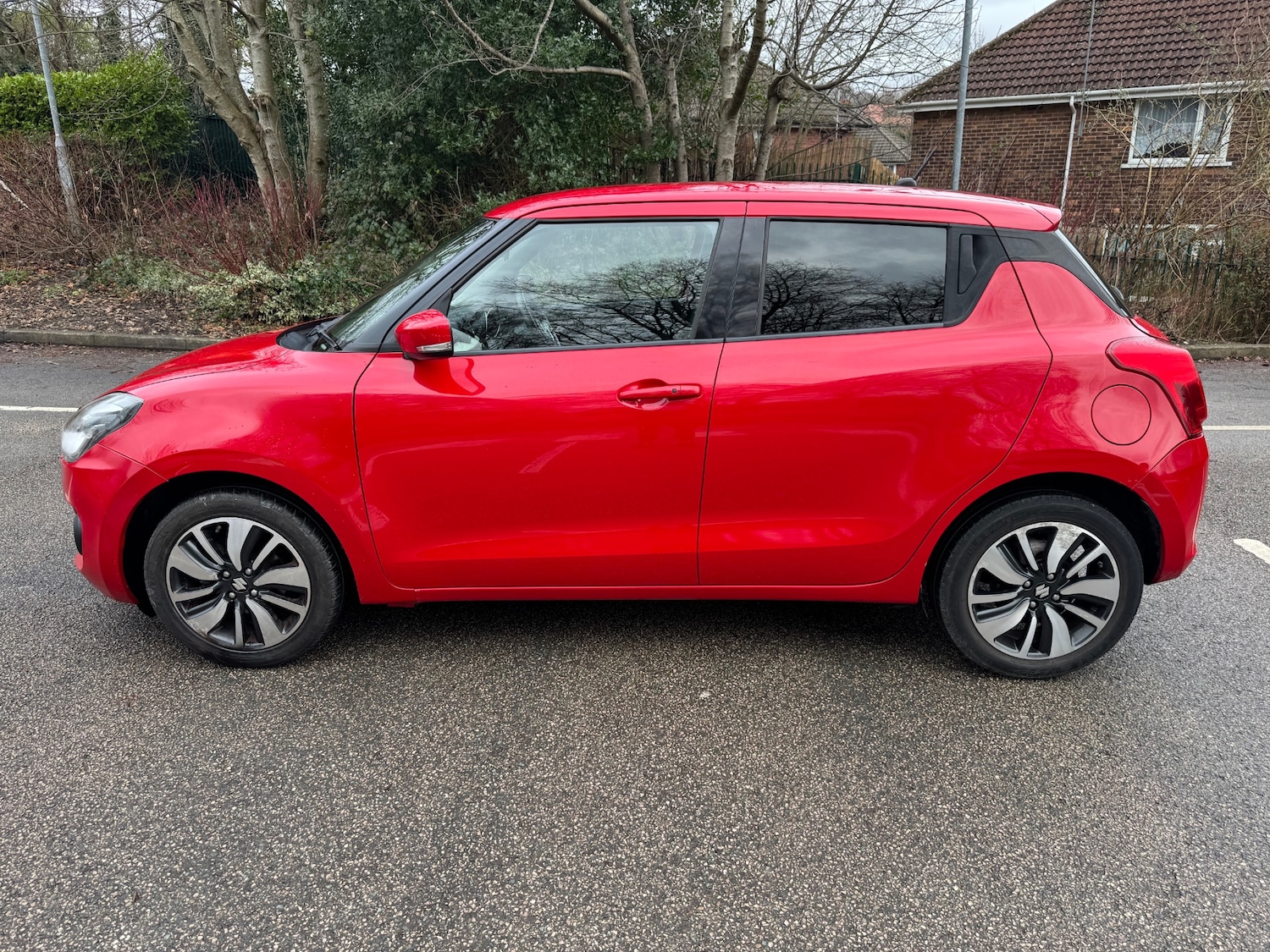 Used Suzuki Swift 2017 for sale - 77490248: Photo 4