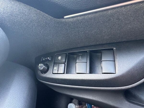 Used Toyota Yaris 2021 for sale - 74910085: Photo 16