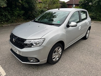 Used Dacia Sandero 2018 for sale - 79296377: Photo