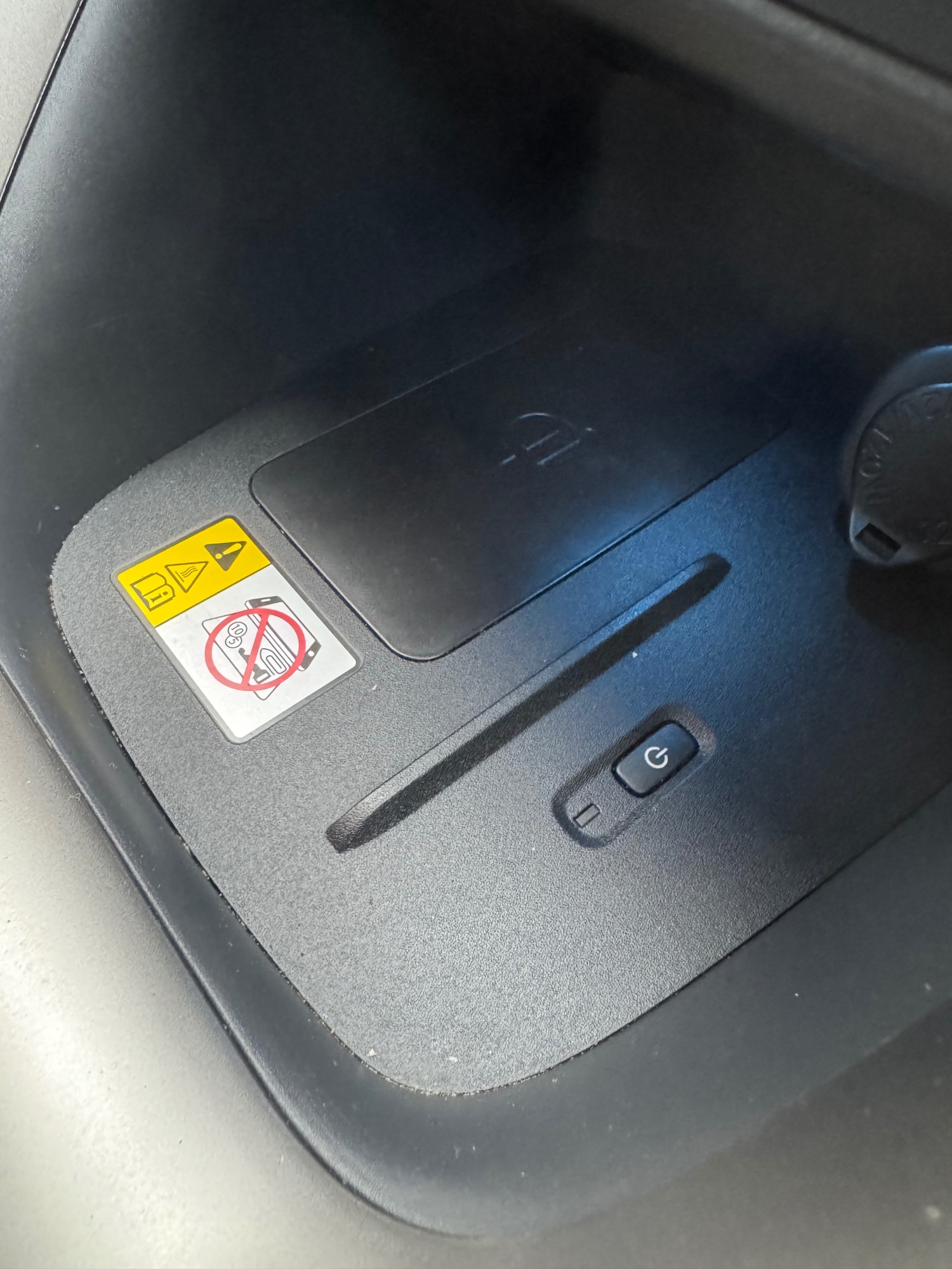 Used Mazda Mazda2 HYBRID 2023 for sale - 77852679: Photo 17