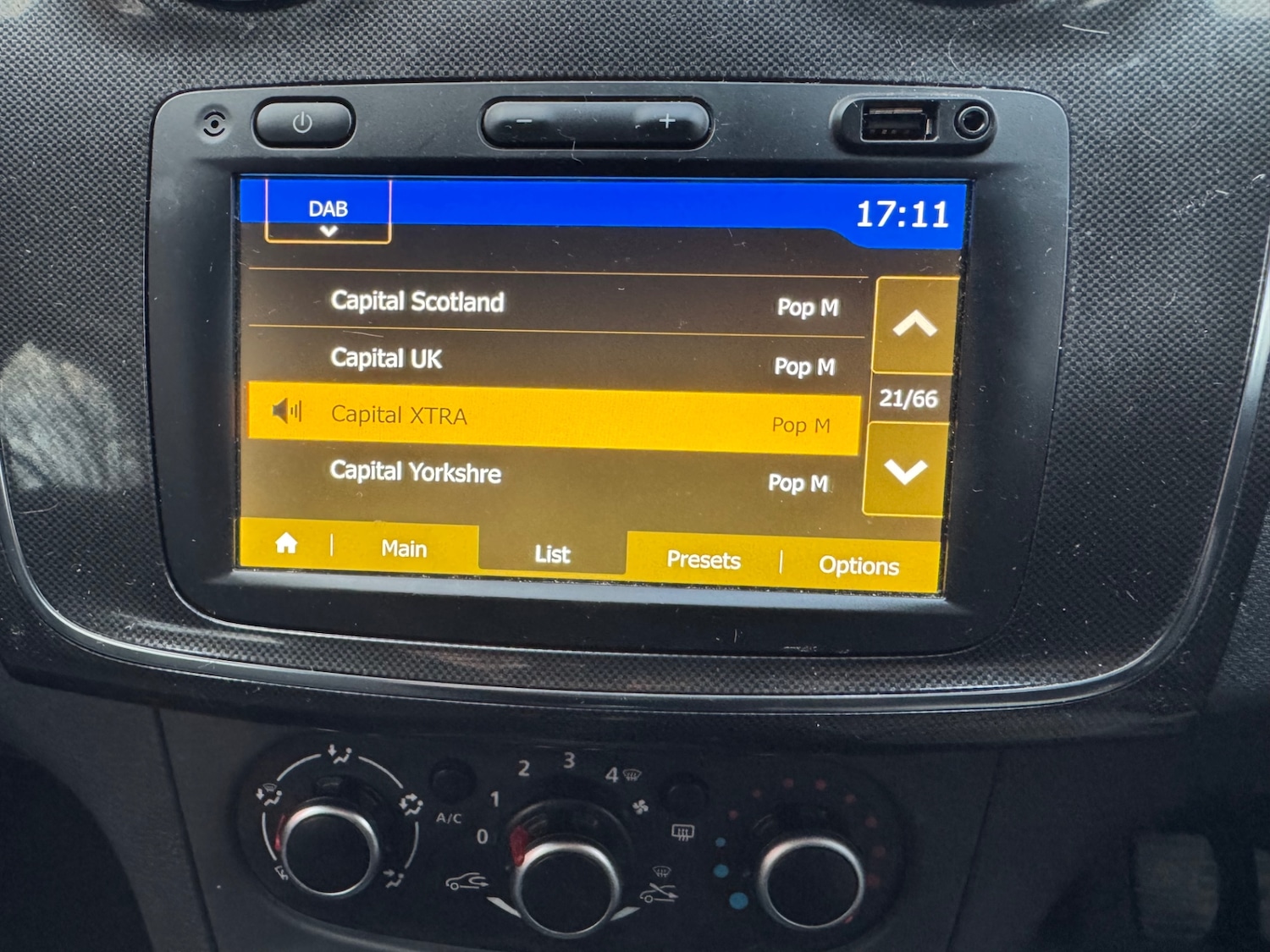 Used Dacia Logan MCV 2020 for sale - 77852670: Photo 18