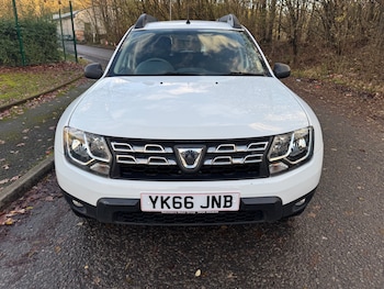 Used Dacia Duster 2016 for sale - 76740974: Photo