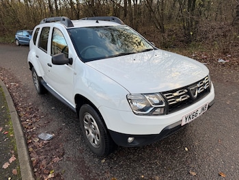 Used Dacia Duster 2016 for sale - 76740974: Photo