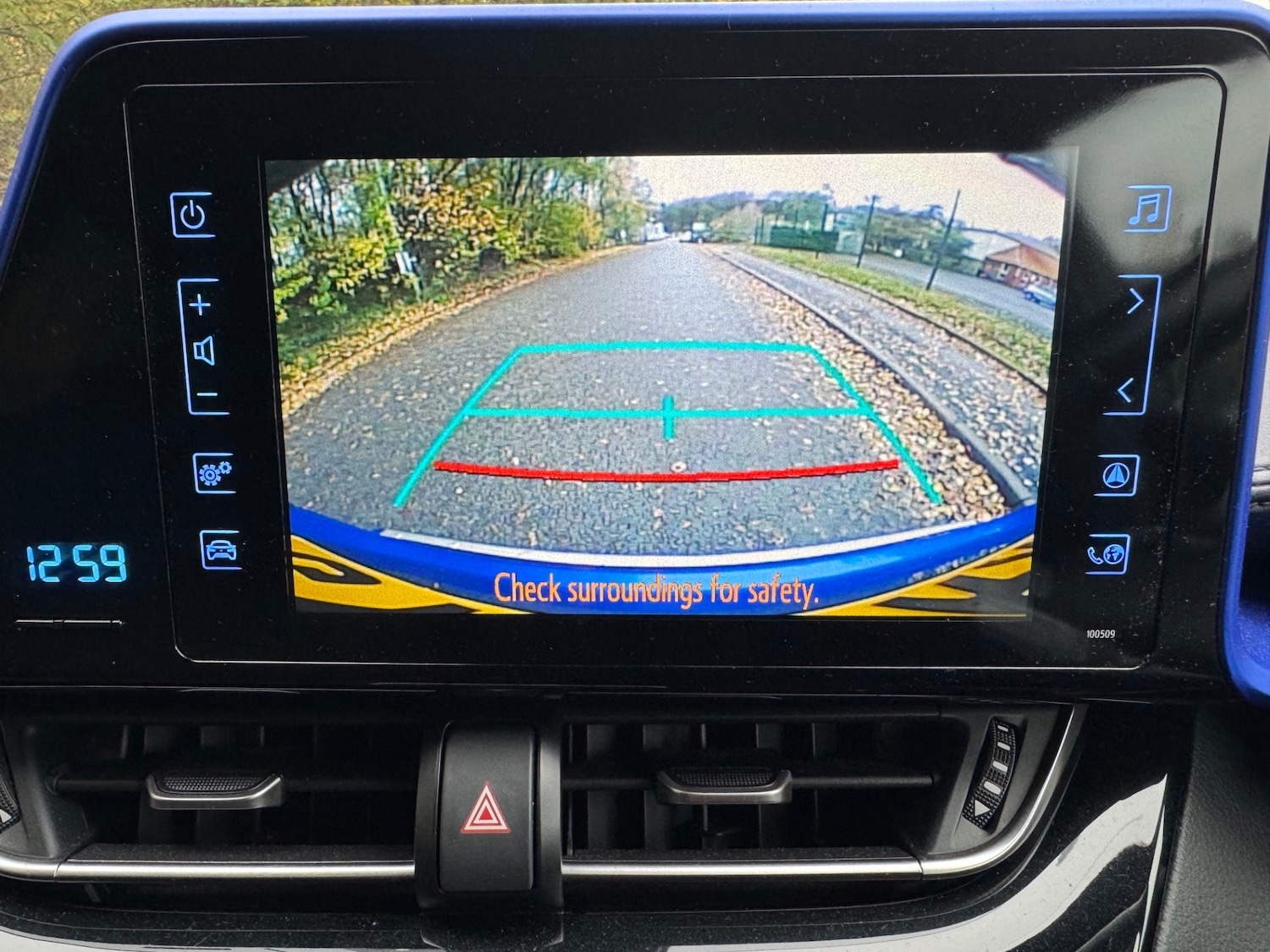 Used Toyota C-HR 2017 for sale - 76541628: Photo 17