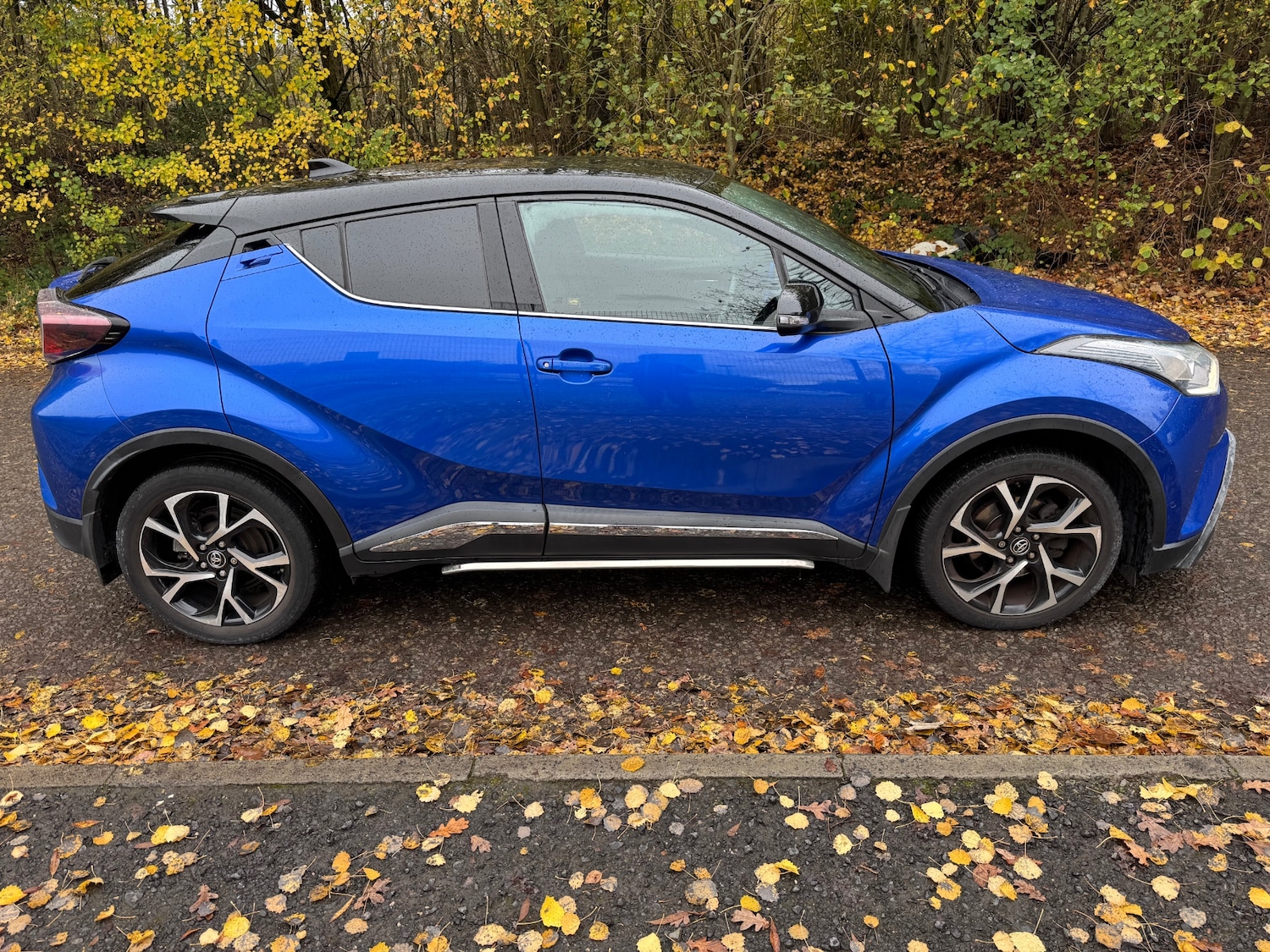 Used Toyota C-HR 2017 for sale - 76541628: Photo 8