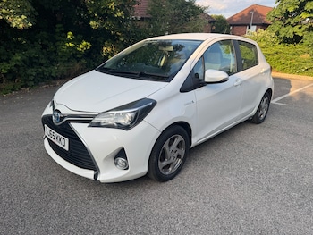Used Toyota Yaris 2015 for sale - 79296393: Photo