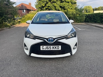Used Toyota Yaris 2015 for sale - 79296393: Photo
