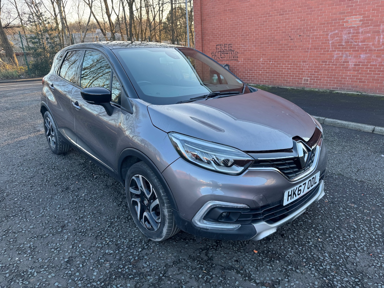 Used Renault Captur 2017 for sale - 77709216: Photo 1