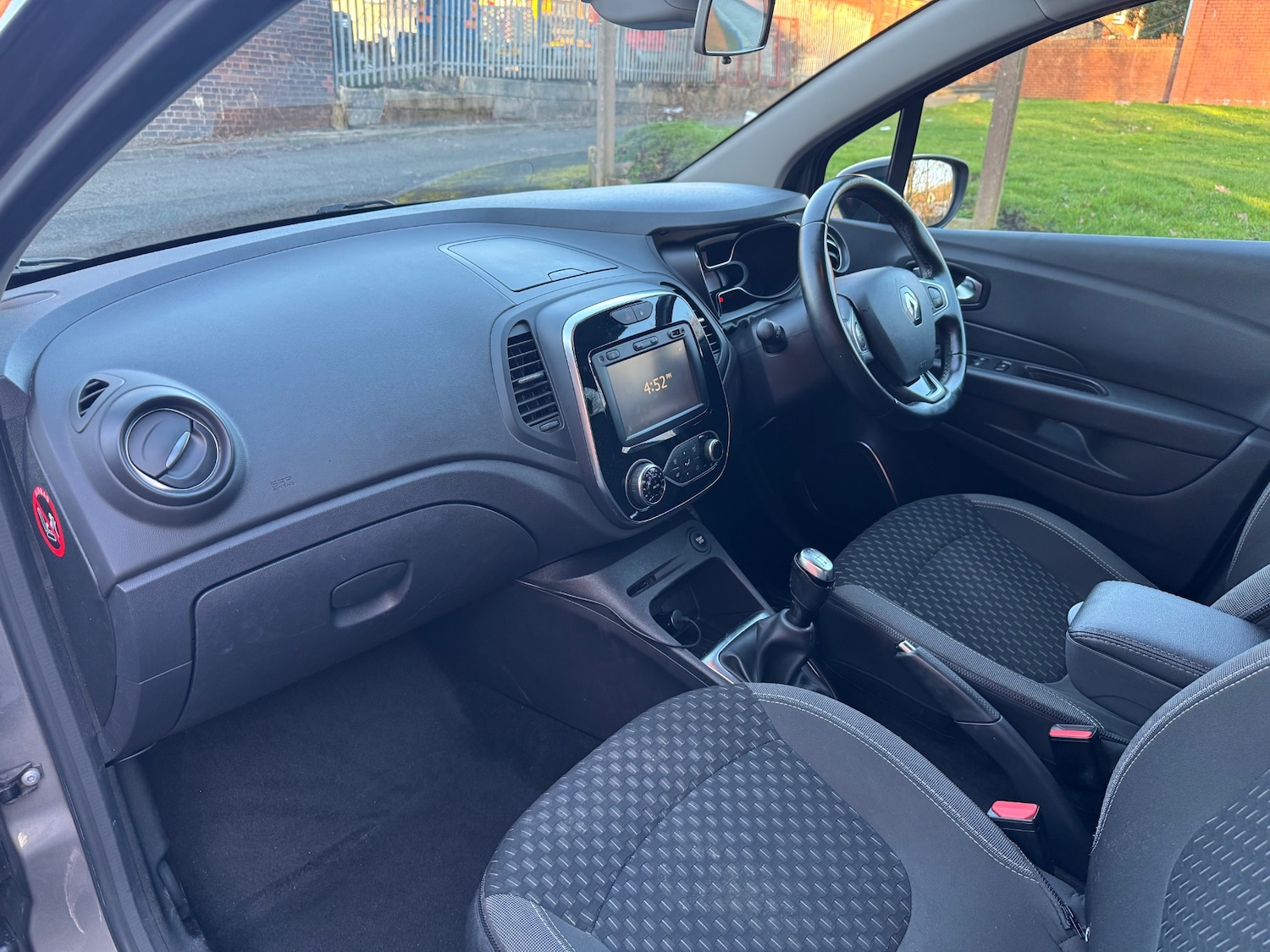 Used Renault Captur 2017 for sale - 77709216: Photo 10