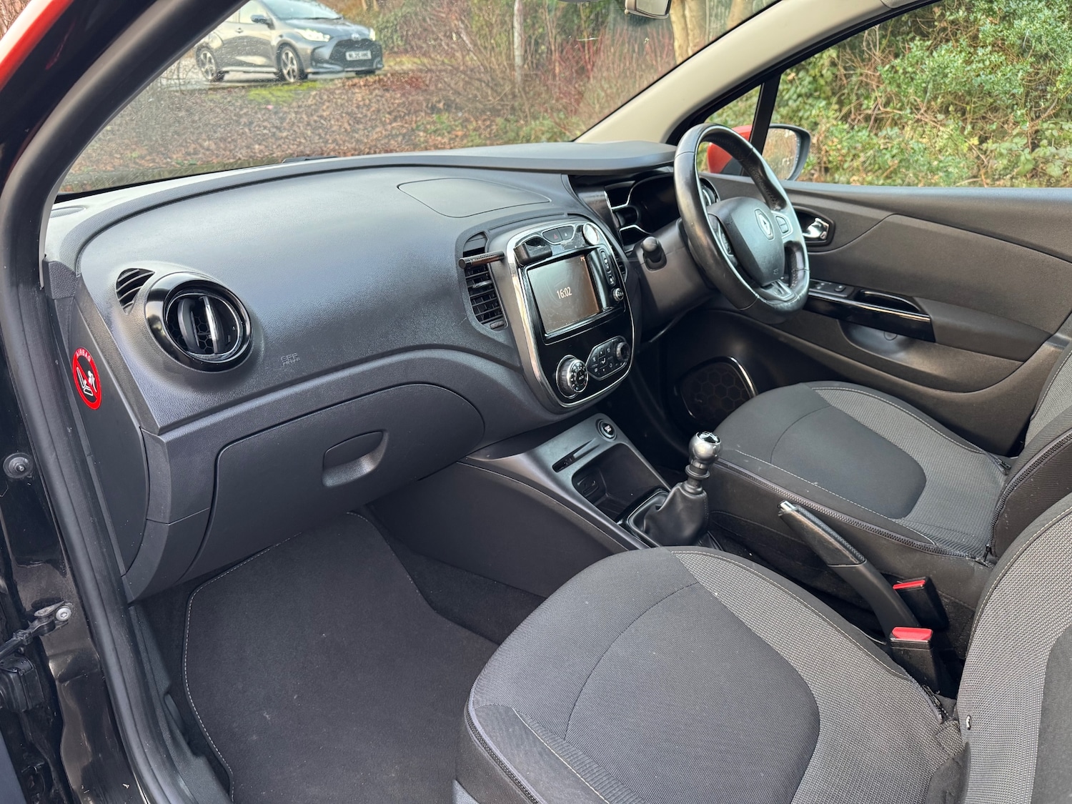 Used Renault Captur 2016 for sale - 77030049: Photo 8