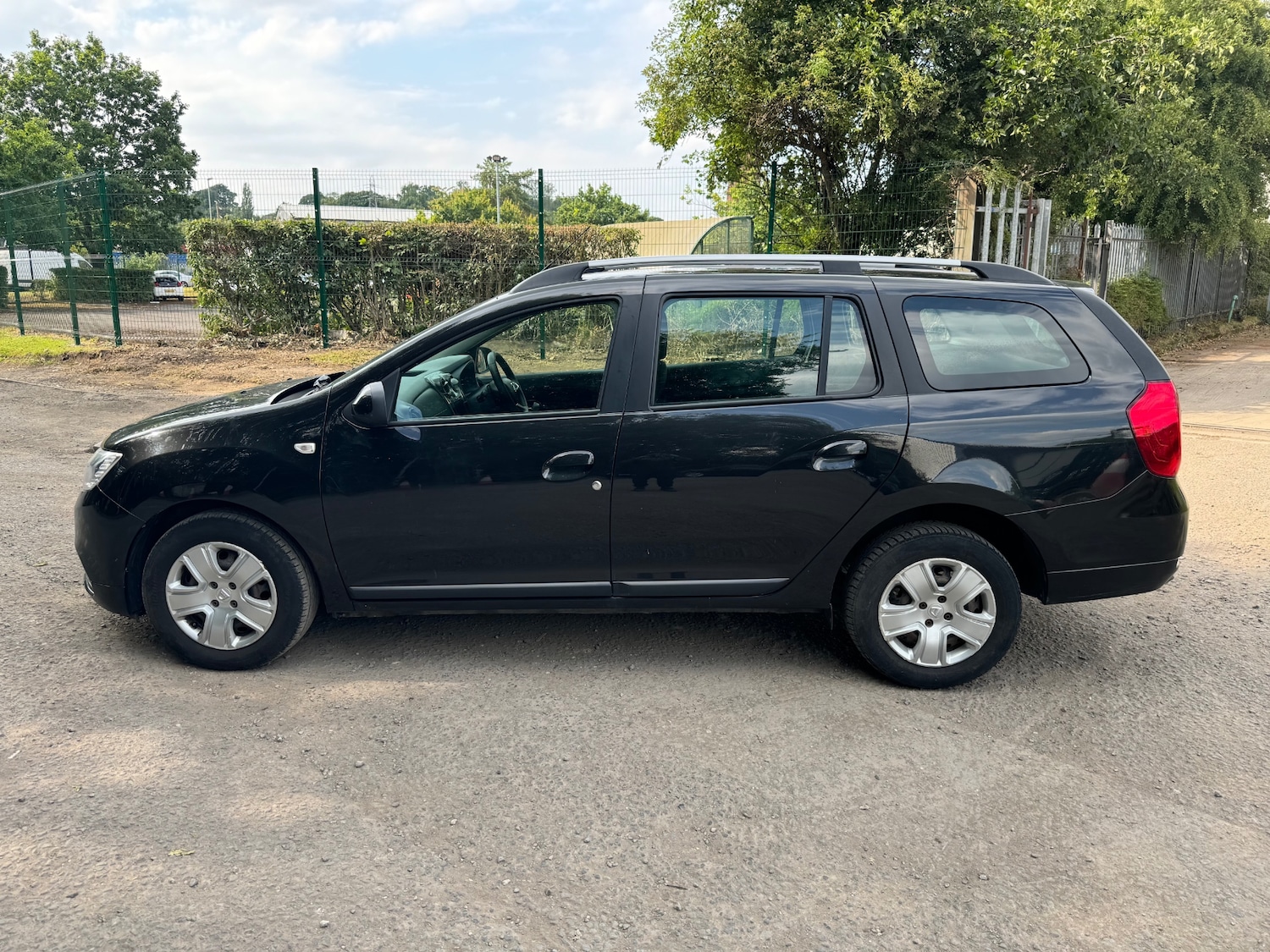 Used Dacia Logan MCV 2019 for sale - 76246467: Photo 4