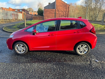 Used Honda Jazz 2016 for sale - 77129896: Photo