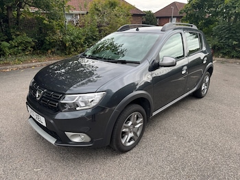 Used Dacia Sandero Stepway 2017 for sale - 75738504: Photo