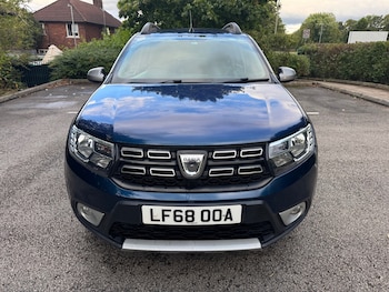 Used Dacia Sandero Stepway 2018 for sale - 75779599: Photo