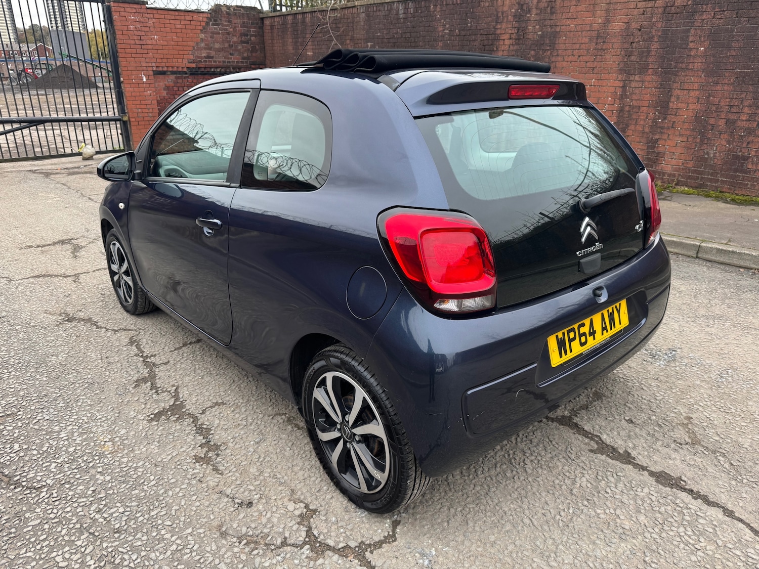 Used Citroen C1 2014 for sale - 76665223: Photo 4