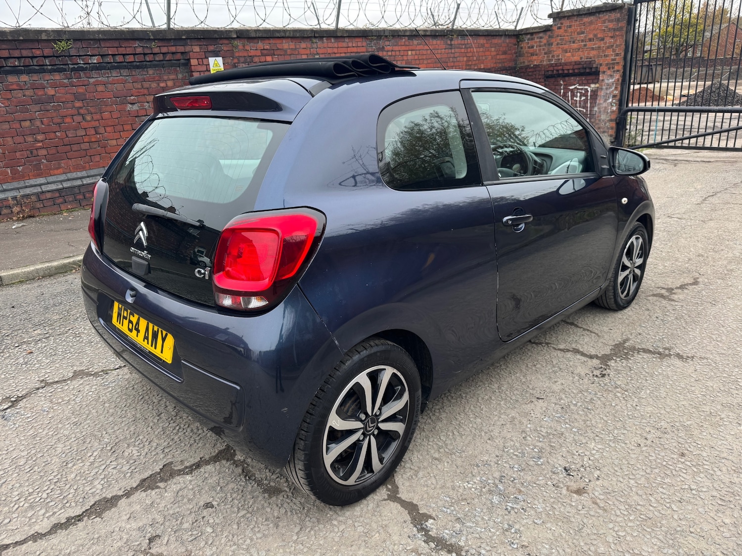 Used Citroen C1 2014 for sale - 76665223: Photo 7