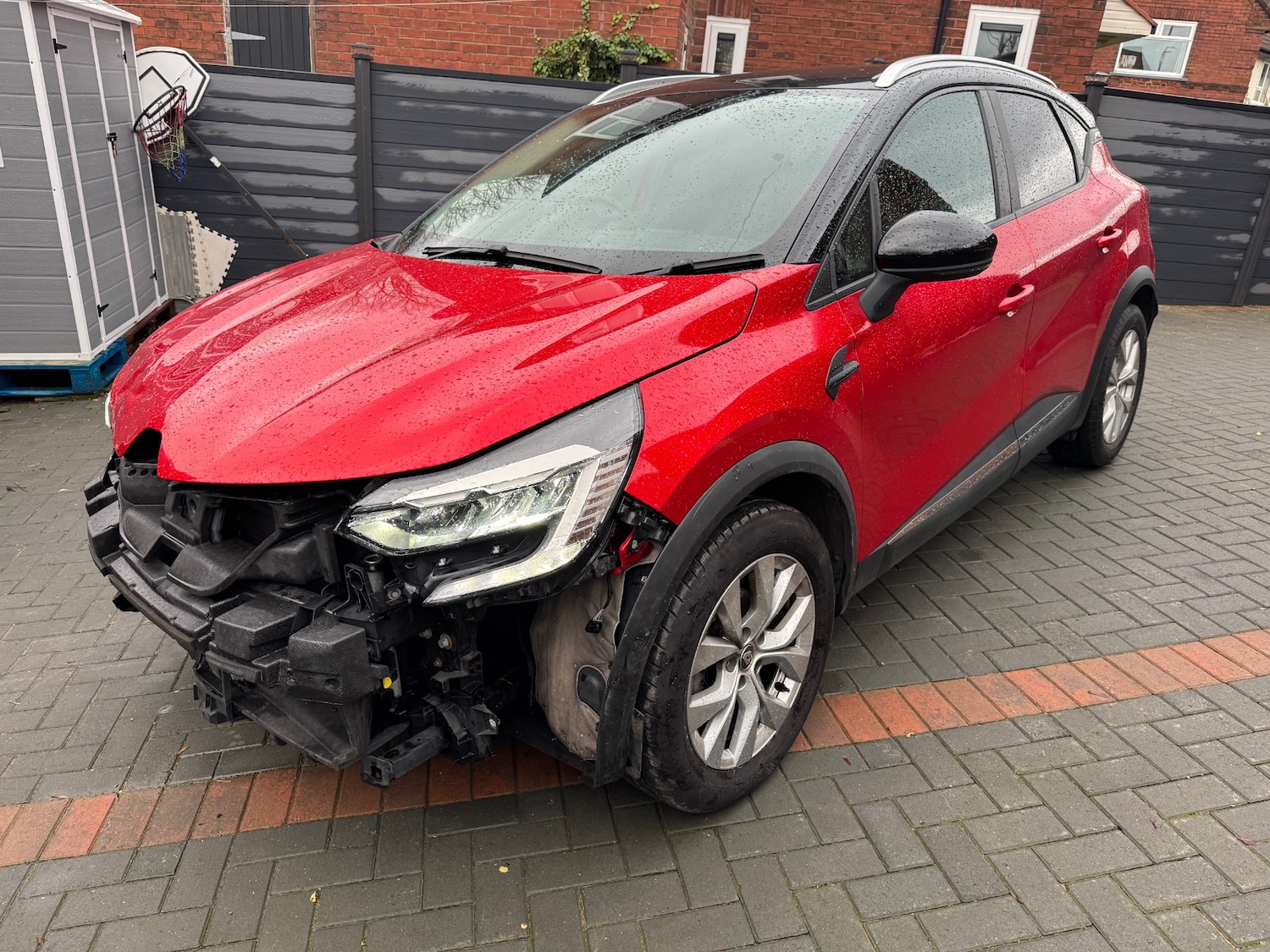 Used Renault Captur 2020 for sale - 76848918: Photo 2