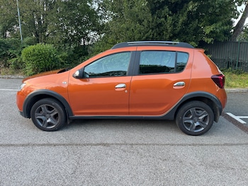 Used Dacia Sandero Stepway 2018 for sale - 79399731: Photo