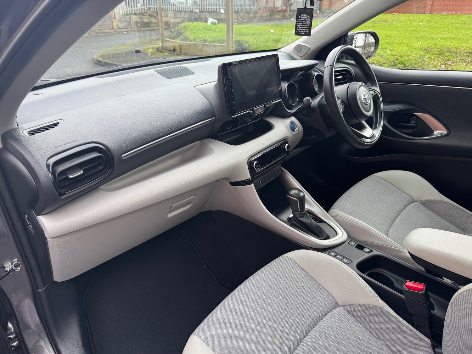 Used Toyota Yaris 2023 for sale - 77629413: Photo 10