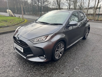 Used Toyota Yaris 2023 for sale - 77629413: Photo