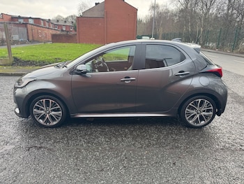 Used Toyota Yaris 2023 for sale - 77629413: Photo