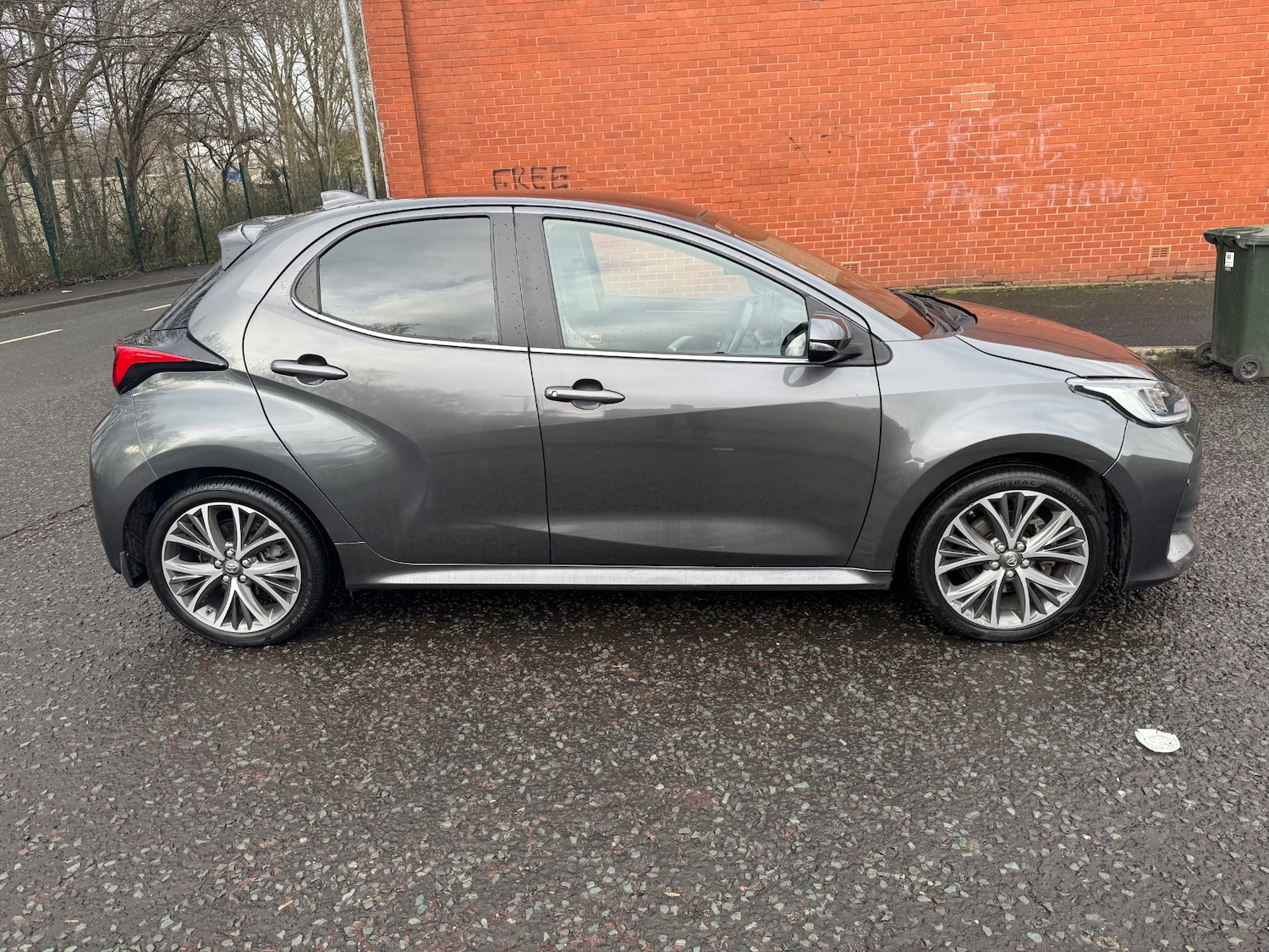 Used Toyota Yaris 2023 for sale - 77629413: Photo 8