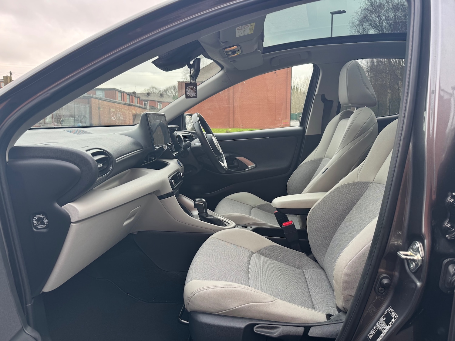 Used Toyota Yaris 2023 for sale - 77629413: Photo 9