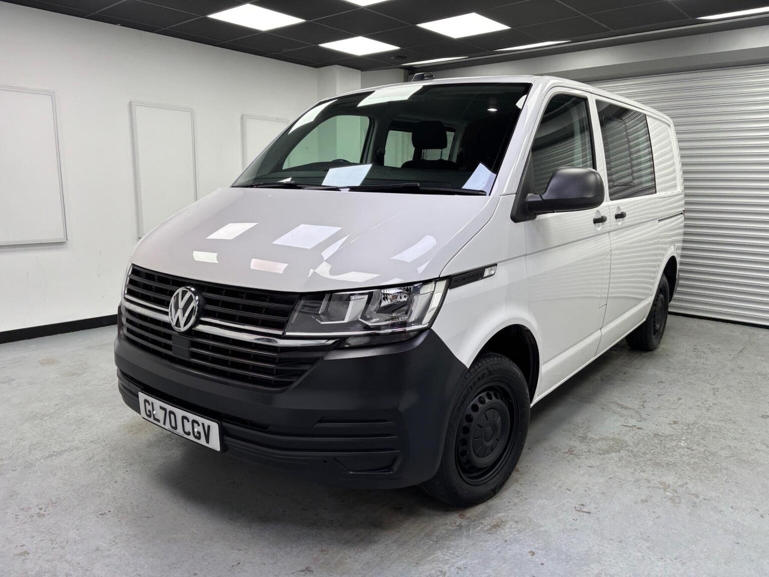 Used Volkswagen Transporter 2020 for sale - 76324765: Photo 2