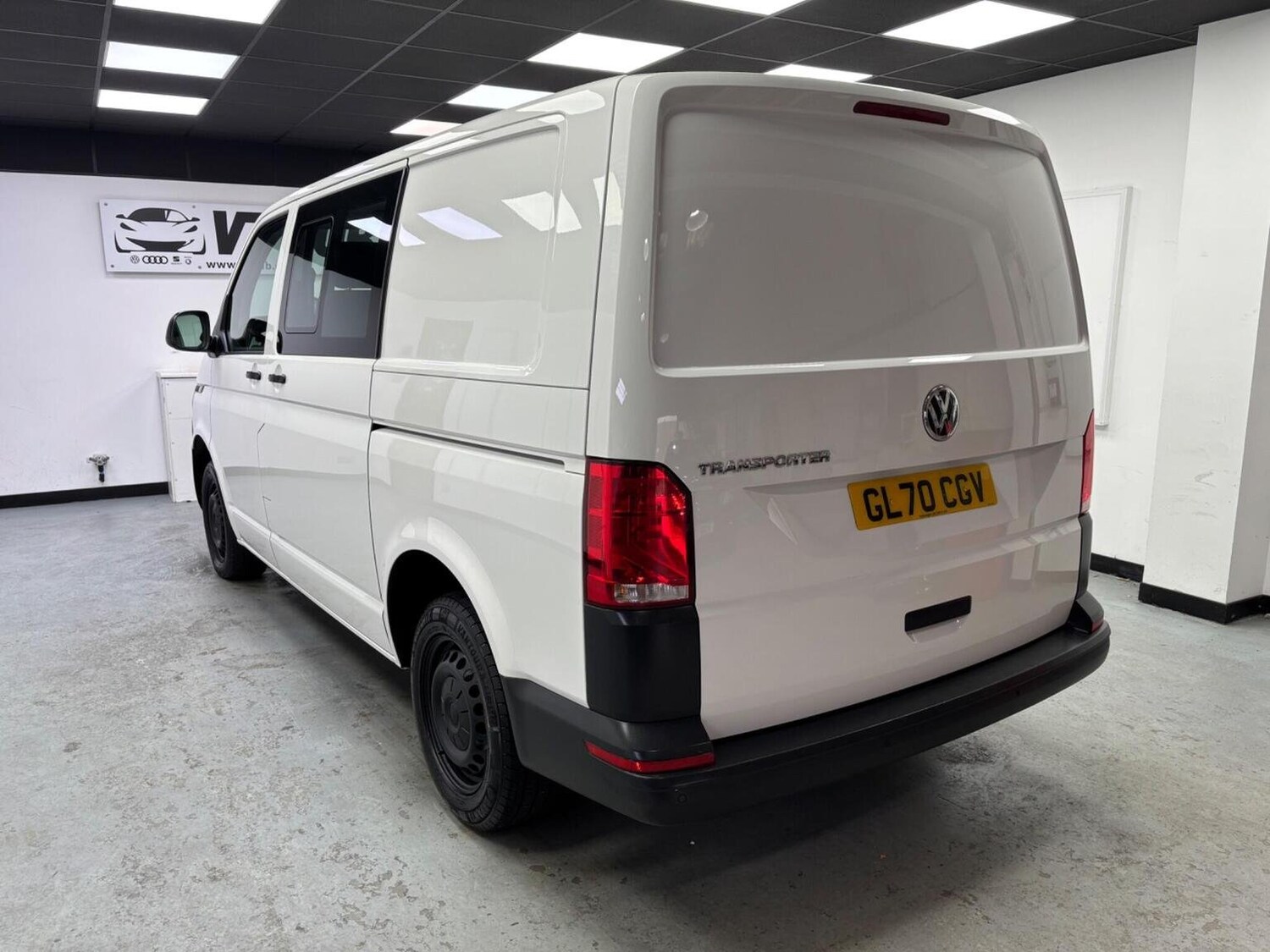 Used Volkswagen Transporter 2020 for sale - 76324765: Photo 4