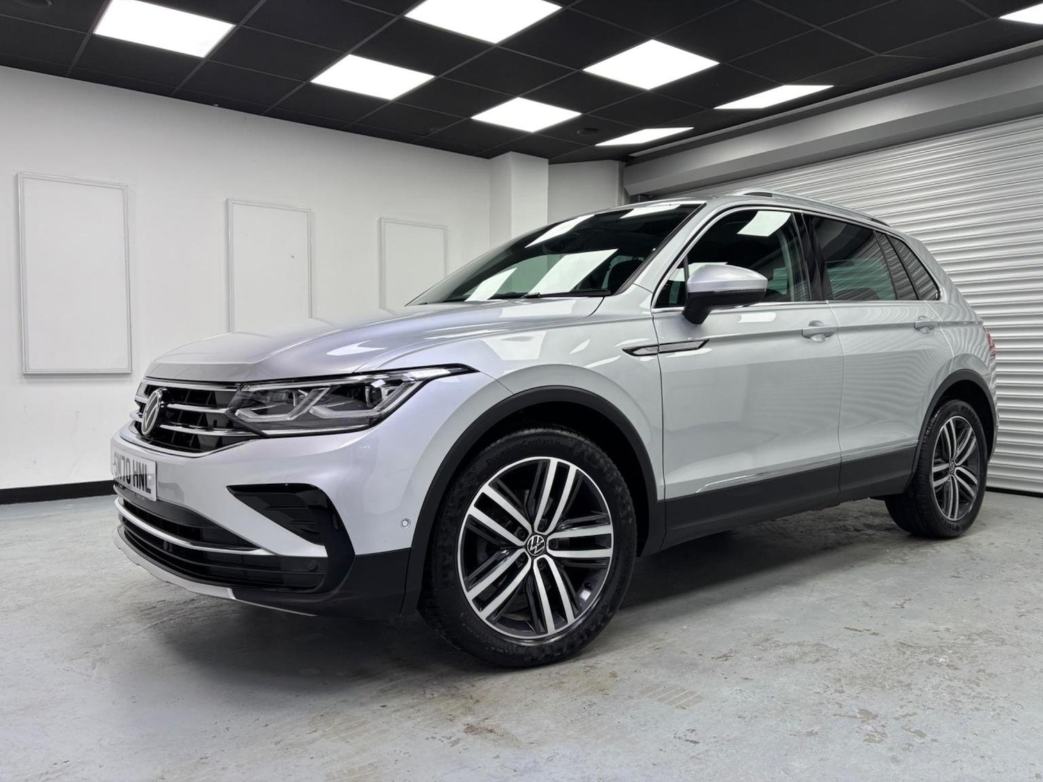 Used Volkswagen Tiguan 2020 for sale - 76324833: Photo 1