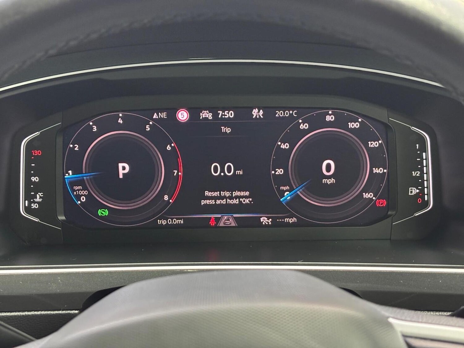 Used Volkswagen Tiguan 2020 for sale - 76324833: Photo 32