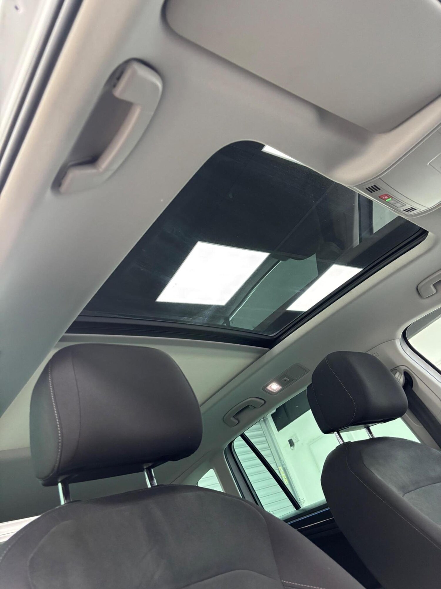 Used Volkswagen Tiguan 2020 for sale - 76324833: Photo 40