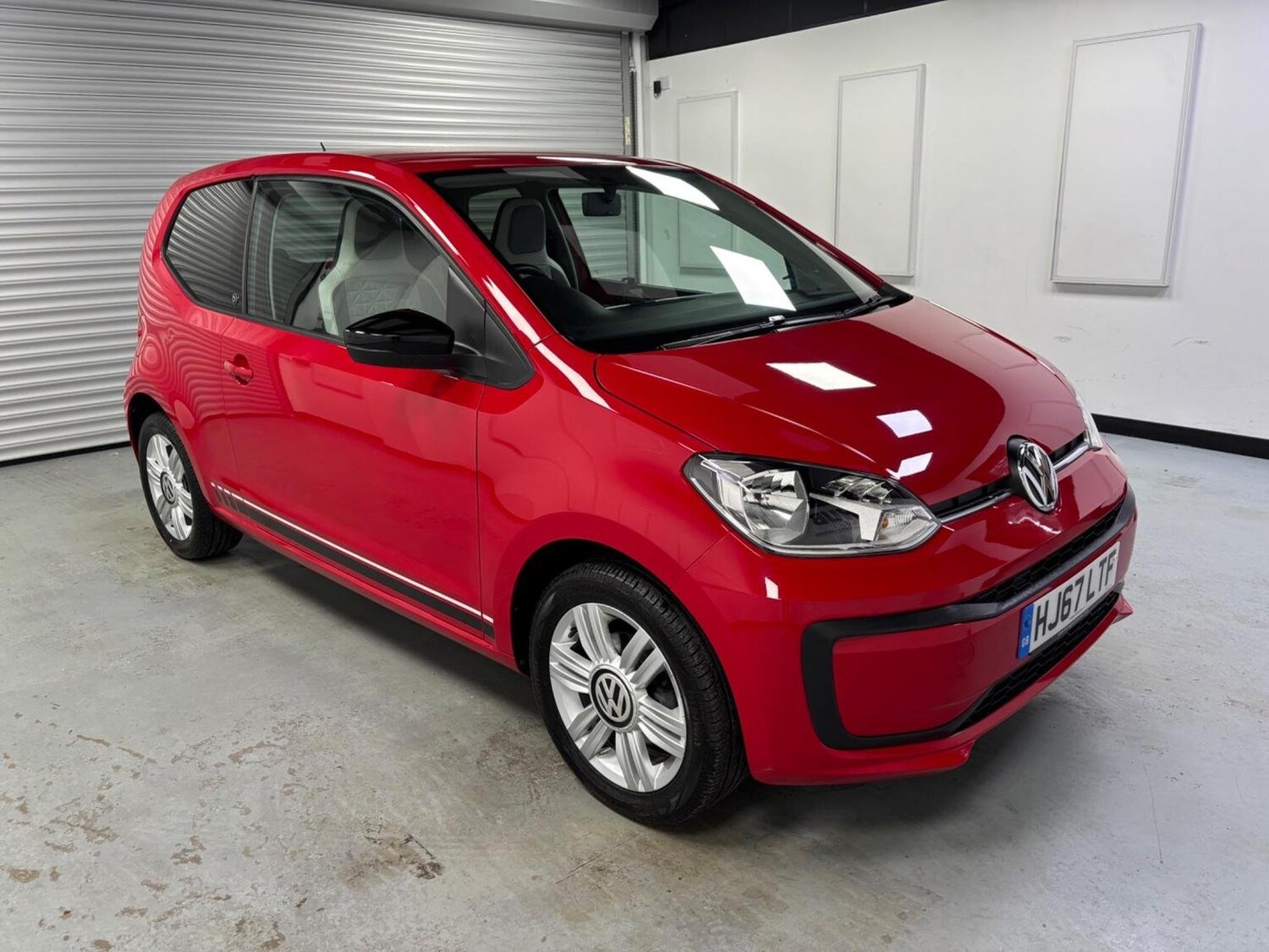 Used Volkswagen up! 2017 for sale - 76324817: Photo 9
