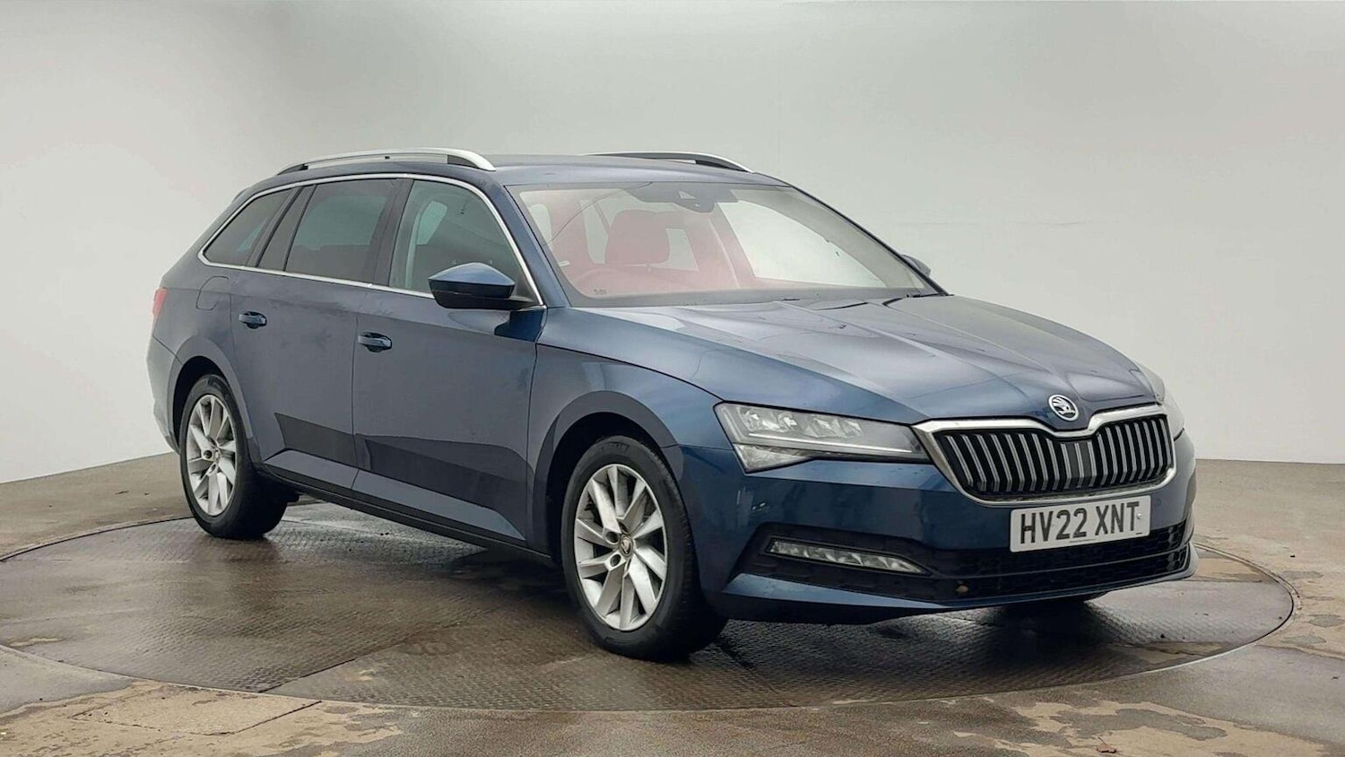 Used Skoda Superb 2022 for sale - 76769760: Photo 1