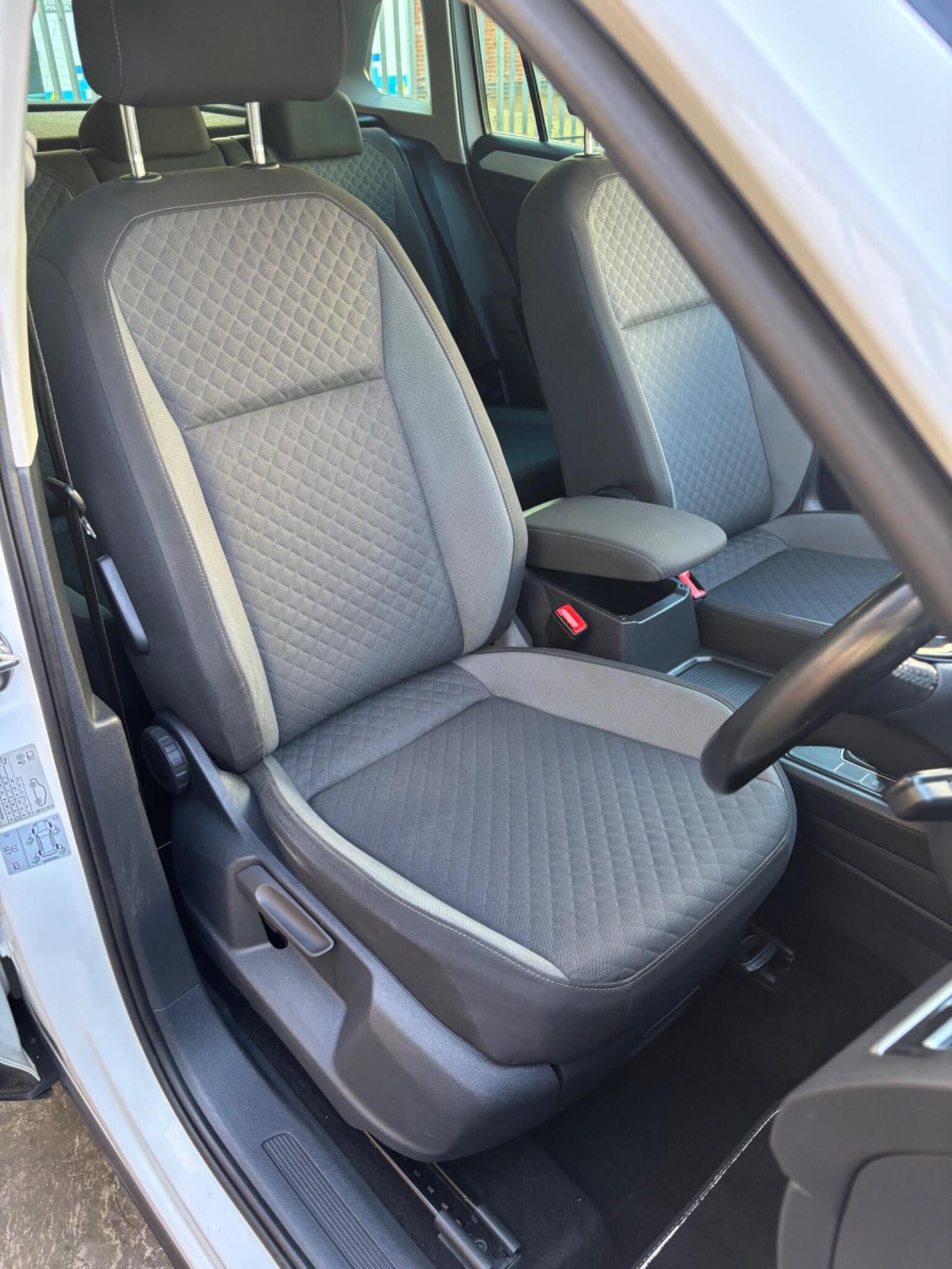 Used Volkswagen Tiguan 2016 for sale - 76877573: Photo 13