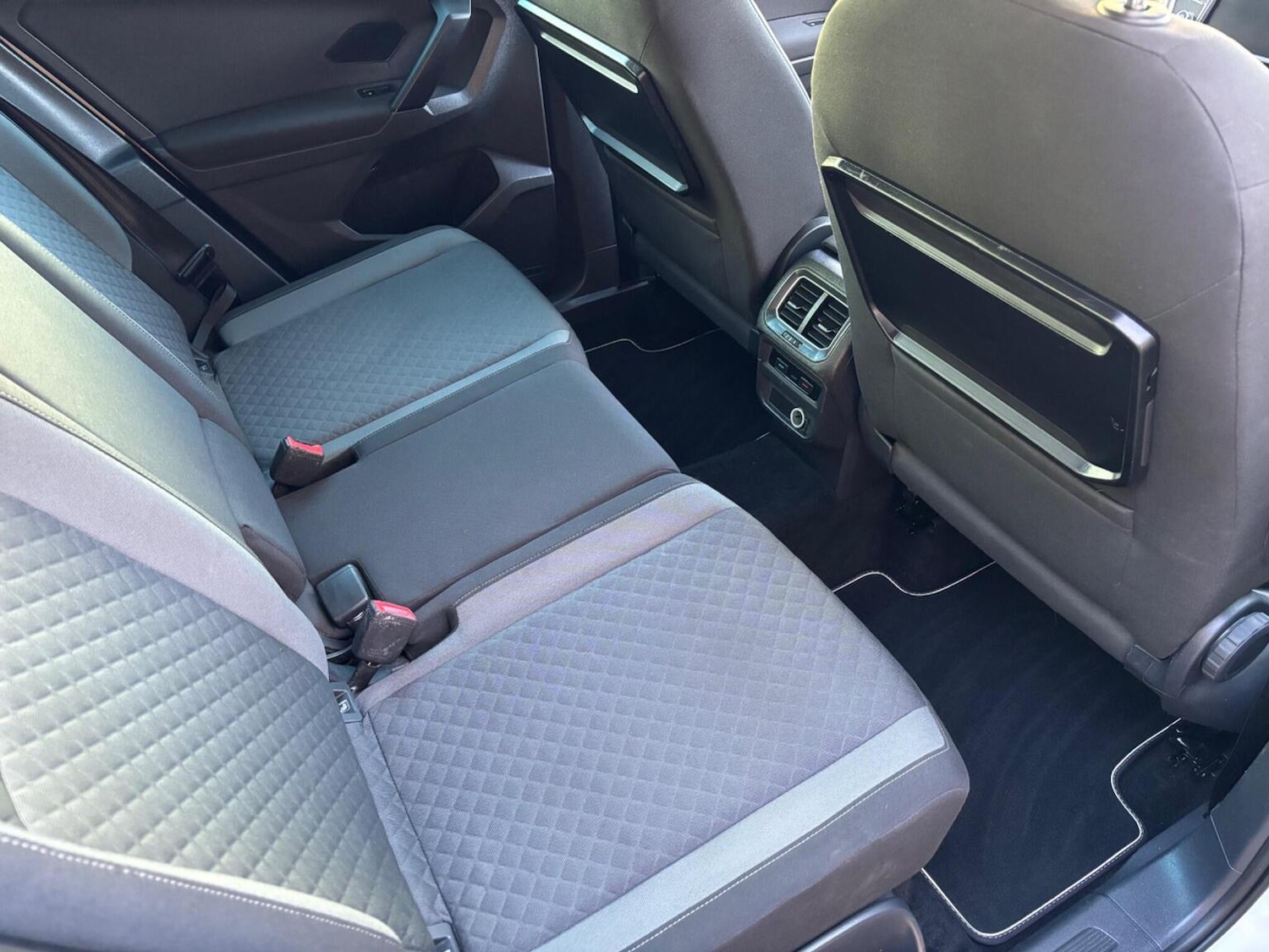 Used Volkswagen Tiguan 2016 for sale - 76877573: Photo 17