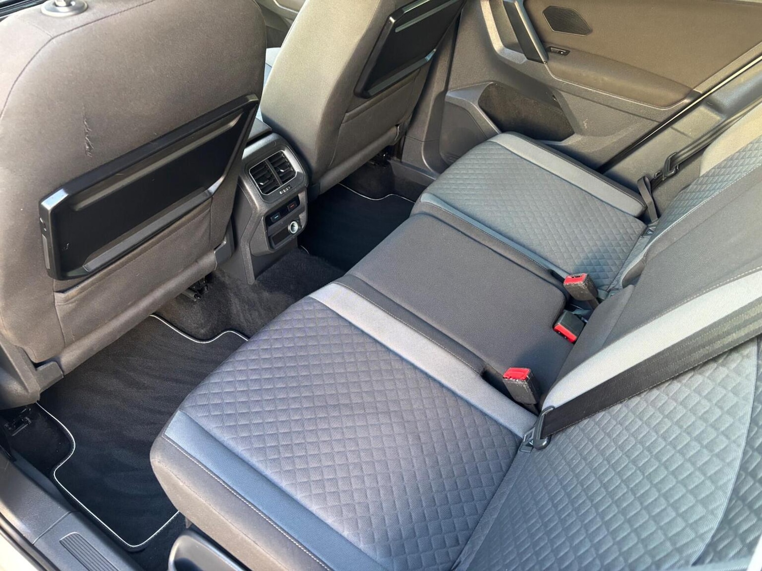 Used Volkswagen Tiguan 2016 for sale - 76877573: Photo 18