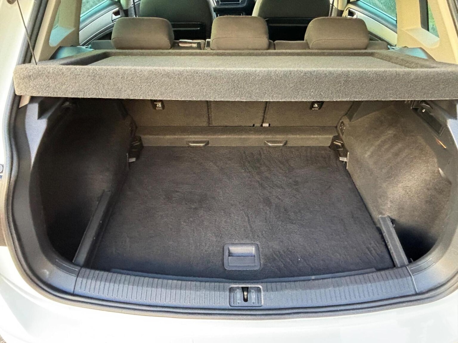 Used Volkswagen Tiguan 2016 for sale - 76877573: Photo 22