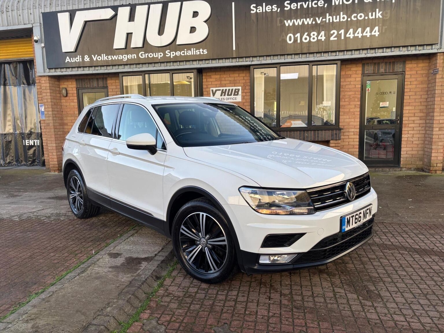 Used Volkswagen Tiguan 2016 for sale - 76877573: Photo 4