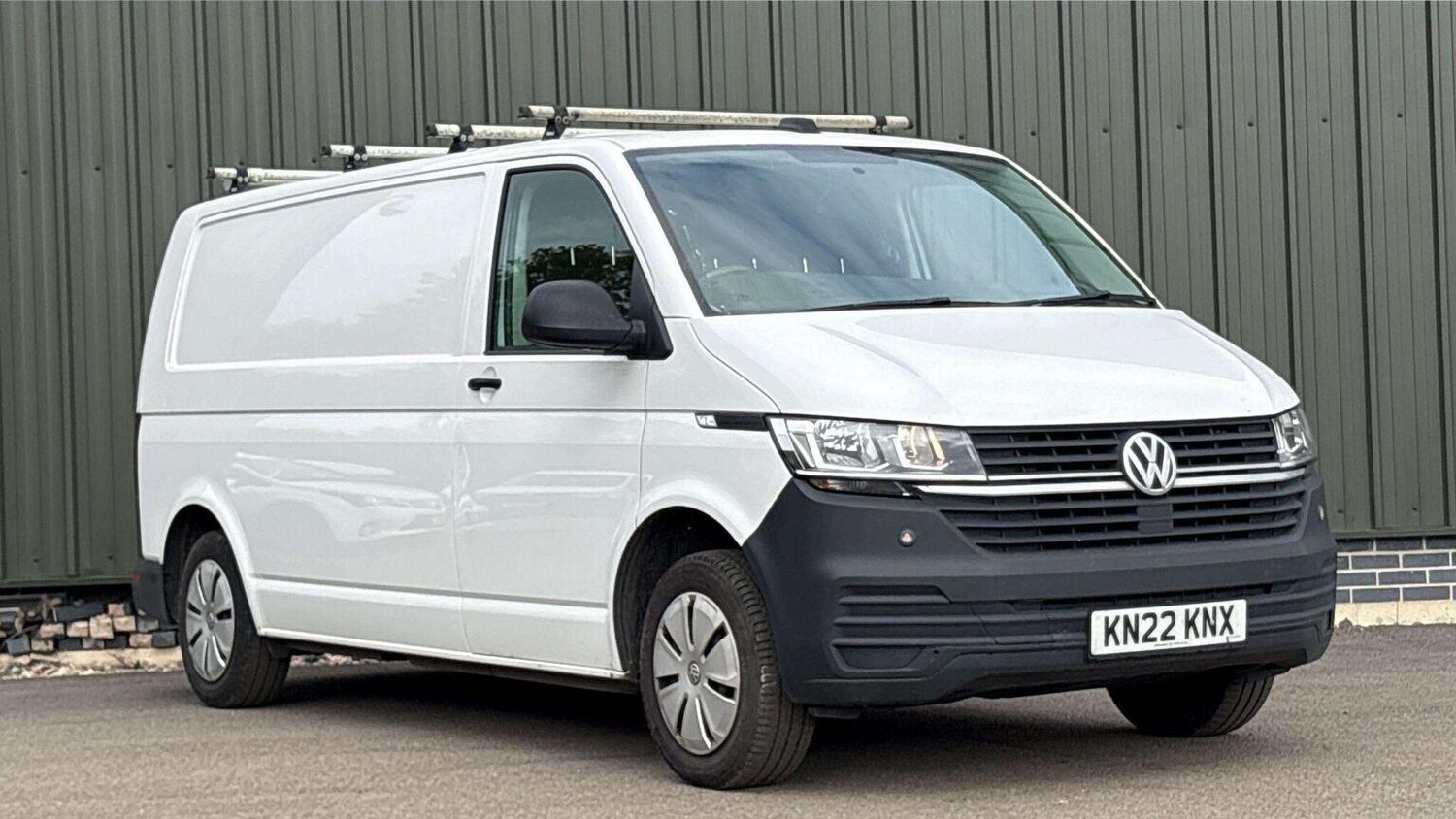 Used Volkswagen Transporter 2022 for sale - 76430869: Photo 1