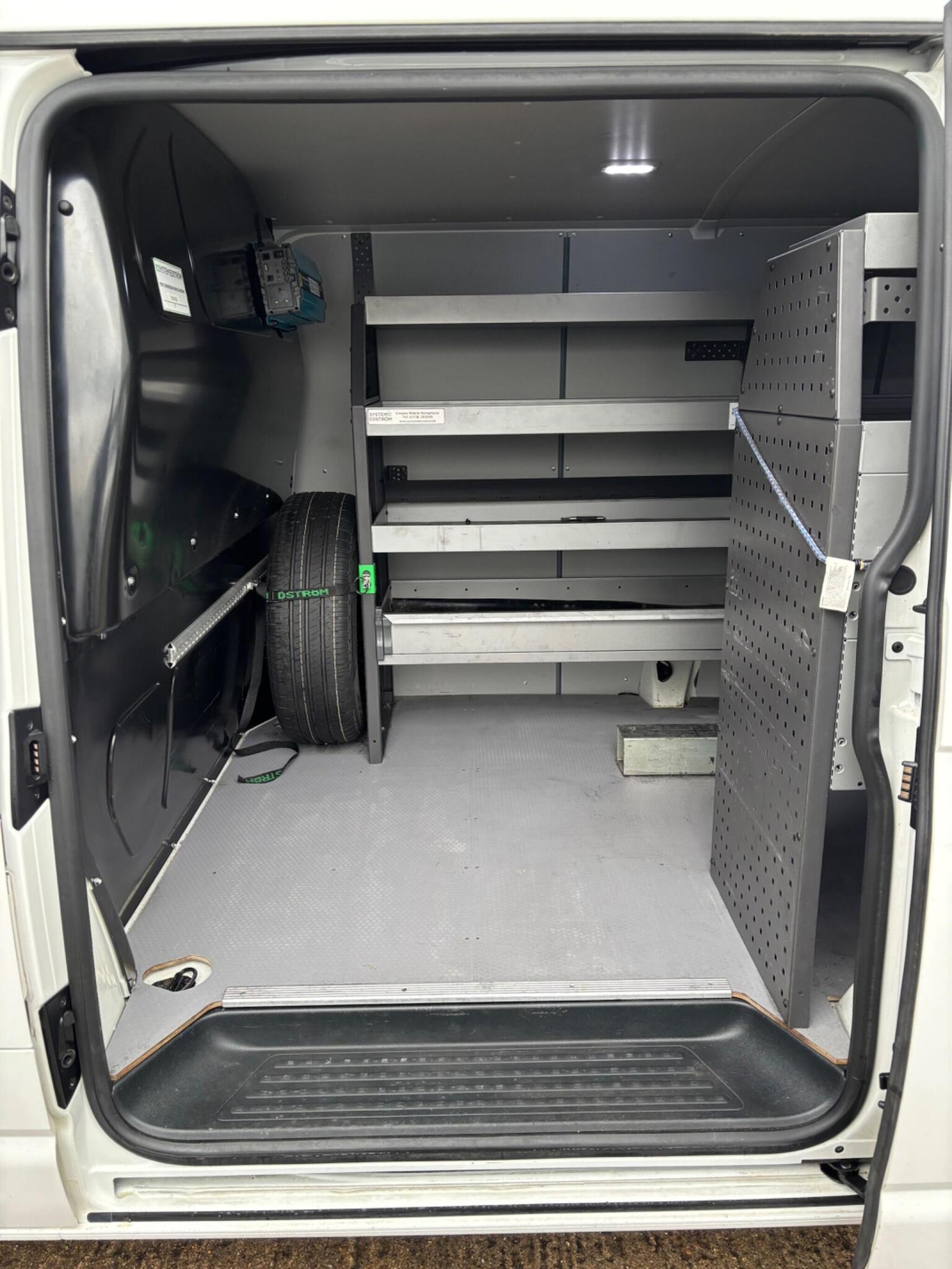 Used Volkswagen Transporter 2022 for sale - 76430869: Photo 25