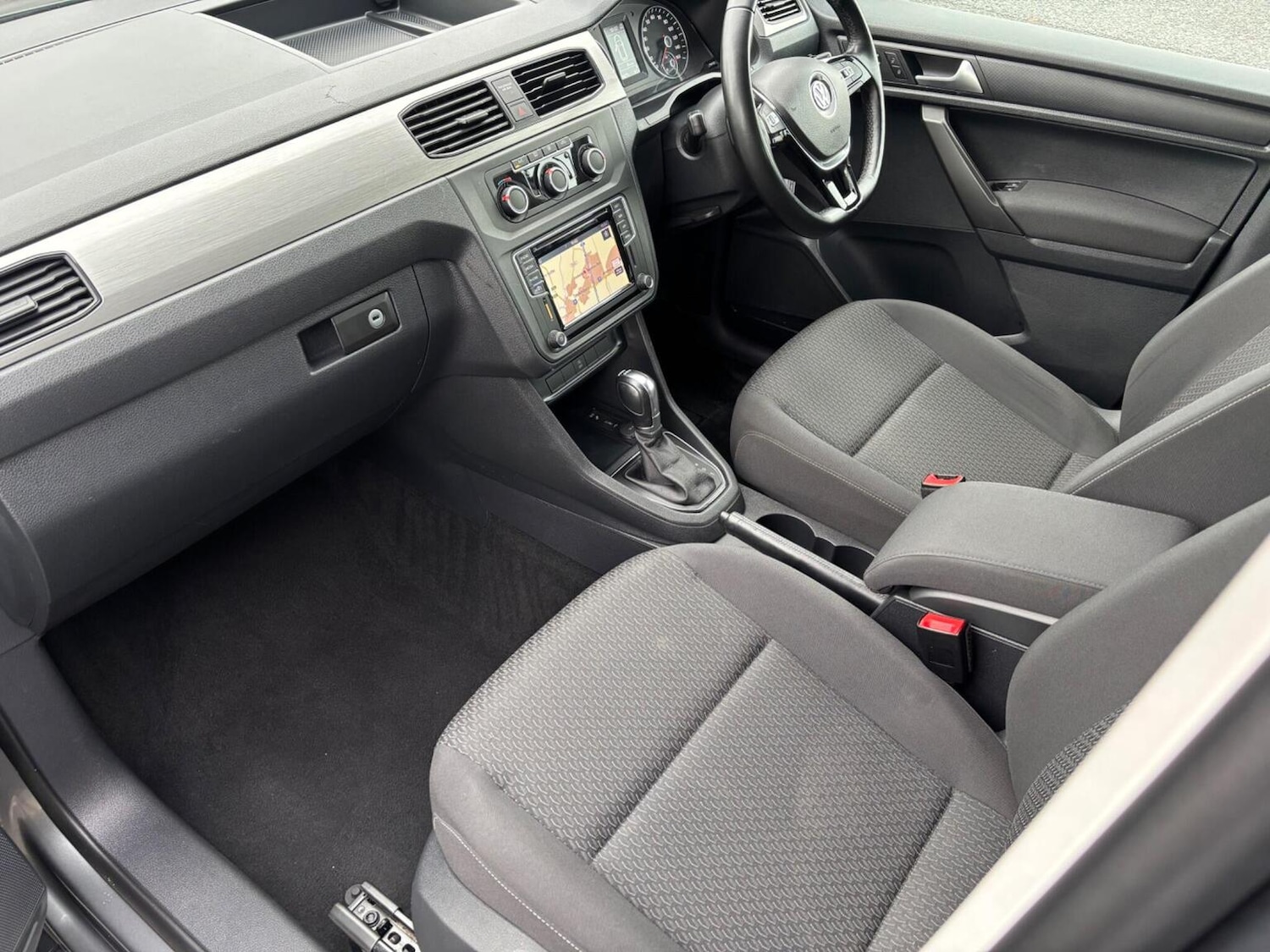 Used Volkswagen Caddy Maxi Life 2020 for sale - 76482946: Photo 30