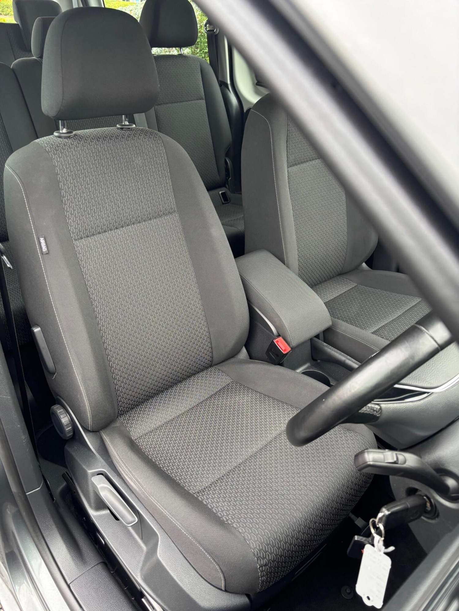 Used Volkswagen Caddy Maxi Life 2020 for sale - 76482946: Photo 31