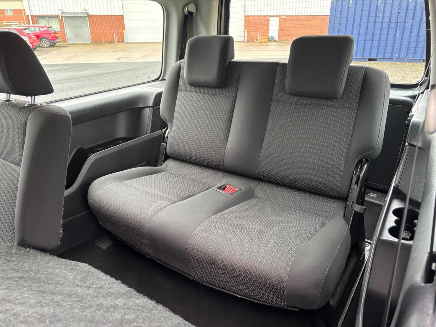 Used Volkswagen Caddy Maxi Life 2020 for sale - 76482946: Photo 36