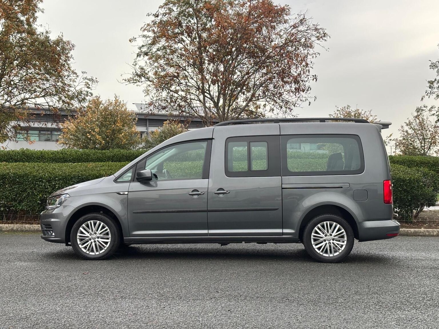 Used Volkswagen Caddy Maxi Life 2020 for sale - 76482946: Photo 9