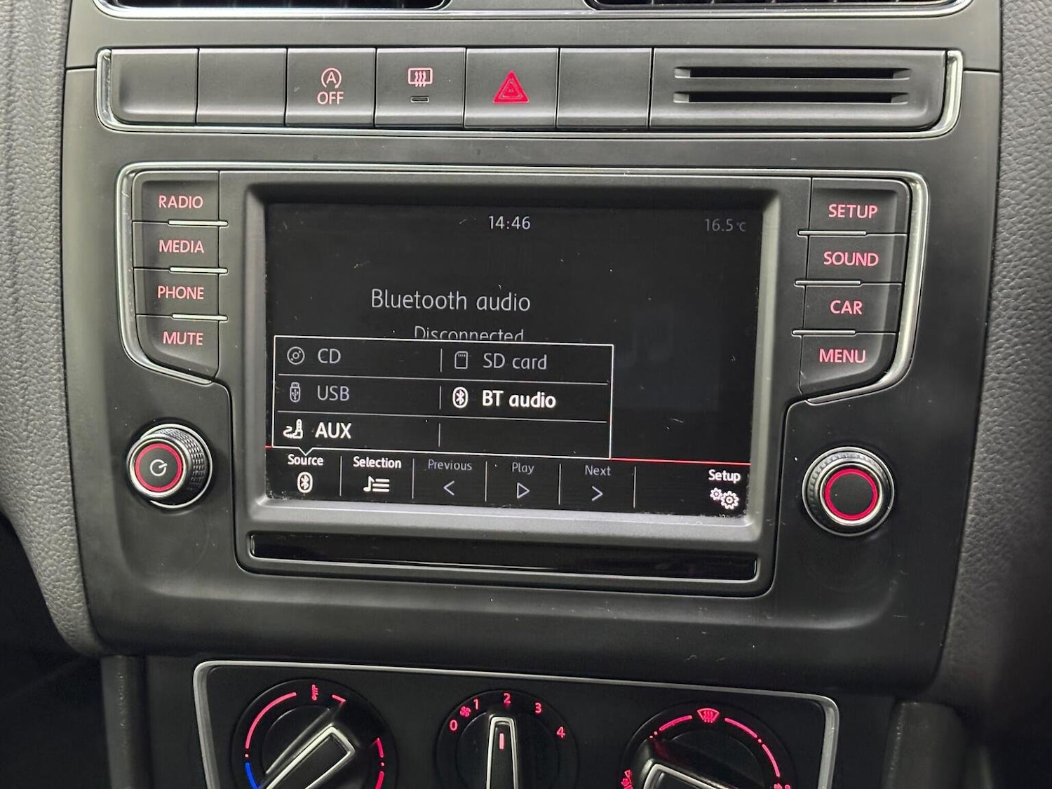 Used Volkswagen Polo 2015 for sale - 76324793: Photo 25