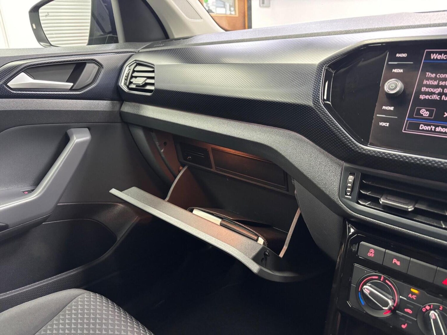 Used Volkswagen T-Cross 2020 for sale - 76324794: Photo 20