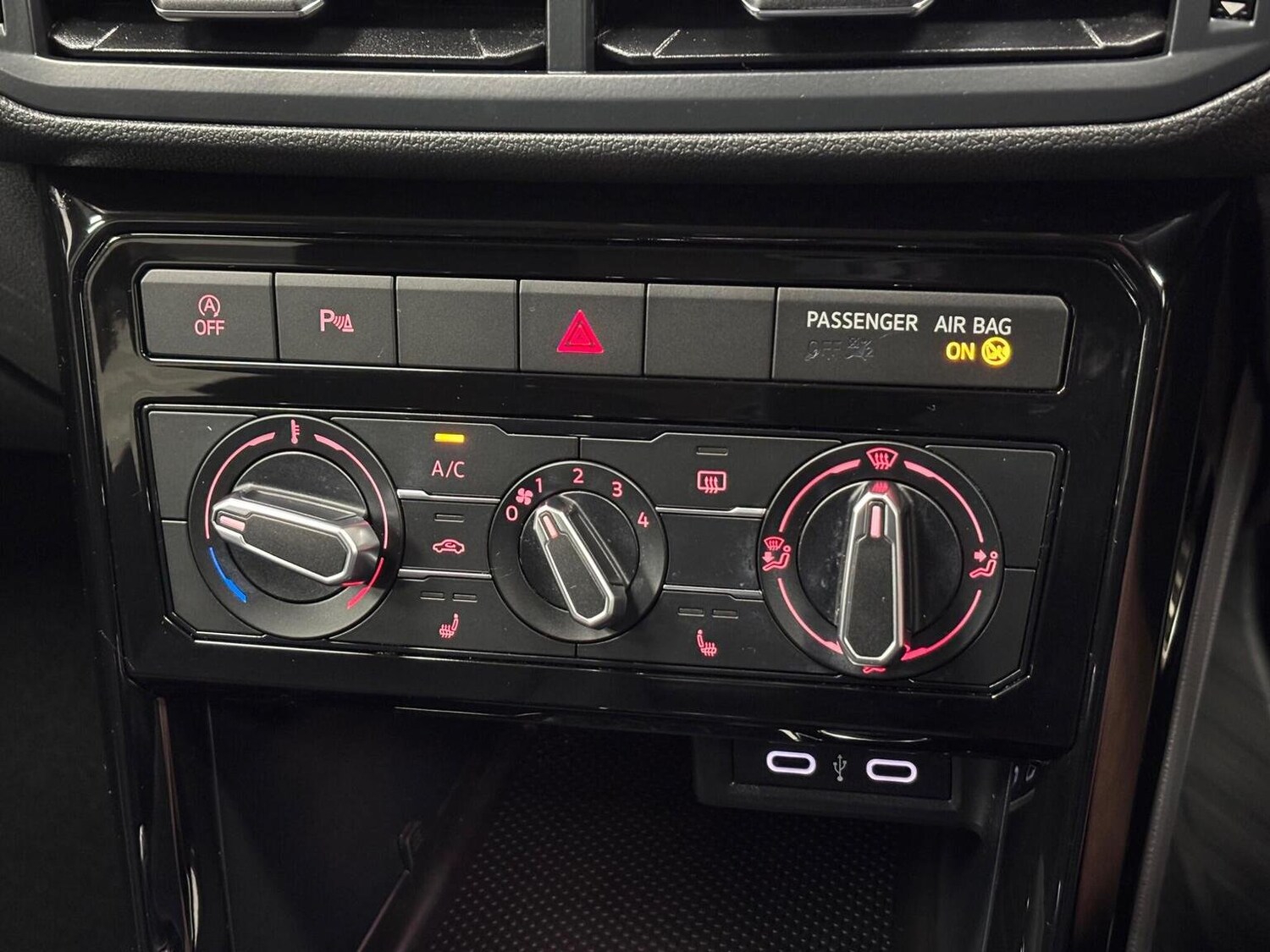 Used Volkswagen T-Cross 2020 for sale - 76324794: Photo 21